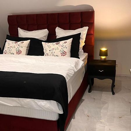 Relaxdays-Apartments 2 Garten Und Pool- Mitbenutzung, Kostenloser Parkplatz, Kontaktloser Checkin, Wifi Mit Smarttv กือเทอร์สโล ภายนอก รูปภาพ